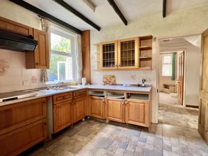 KITCHEN- click for photo gallery
